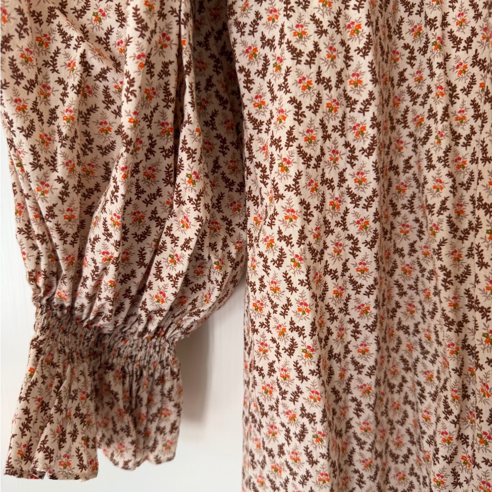 Doen Long Sleeve Dress in Cream Floral - Picture 5 of 8
